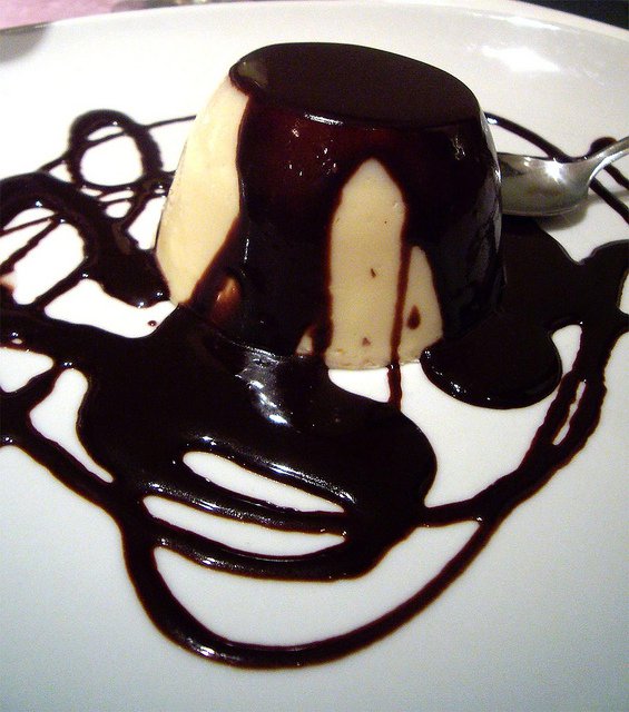 225711_235149939849773_1186738_n